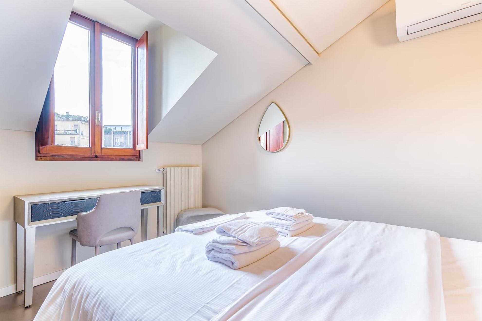 Luxury Flat Duomo 6Pax Wifi Top Apartment มิลาน ภายนอก รูปภาพ